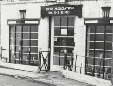 1967 - Blind Shop Opens